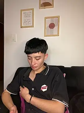 Snapshot of nico_18x chatting on March 5, 8:32 pm nico 18x online show from March 5, 8:32 pm