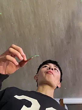 Snapshot of nico_18x chatting on March 8, 9:51 pm nico 18x online show from March 8, 9:51 pm