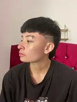 Snapshot of nico_18x chatting on March 23, 12:15 am nico 18x online show from March 23, 12:15 am