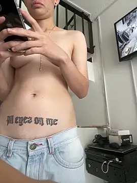 Snapshot of nico_18x chatting on November 14, 4:28 pm nico 18x online show from November 14, 4:28 pm