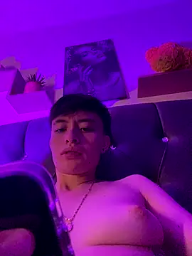 Snapshot of nico_18x chatting on November 20, 3:18 am nico 18x online show from November 20, 3:18 am