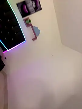 Snapshot of nico_18x chatting on November 24, 2:17 pm nico 18x online show from November 24, 2:17 pm