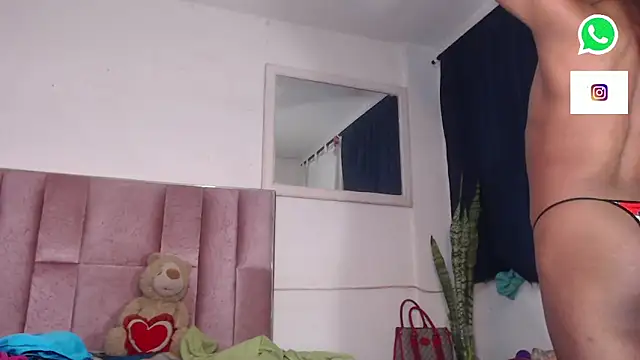 Snapshot of princes_bigcock_1 chatting on October 9, 6:39 pm princes bigcock 1 online show from October 9, 6:39 pm