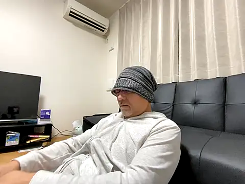 Grandpa29hijii online show from November 30, 1:26 pm