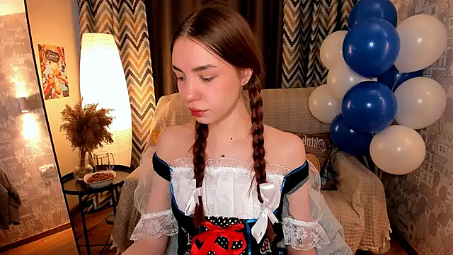 Snapshot of MilliBrown_ chatting on September 20, 6:14 am MilliBrown  online show from September 20, 6:14 am