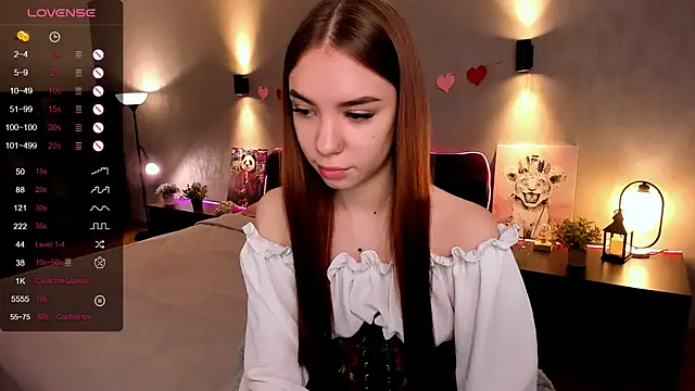 Snapshot of MilliBrown_ chatting on September 28, 6:19 am MilliBrown  online show from September 28, 6:19 am