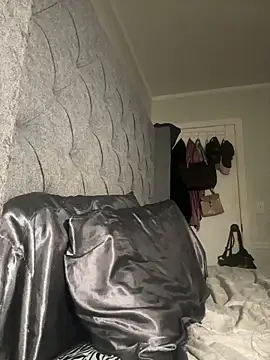 camiliaskye online show from September 14, 4:11 am