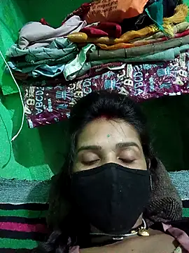 Snapshot of Hoty_girl_143 chatting on October 15, 4:07 pm Hoty girl 143 online show from October 15, 4:07 pm