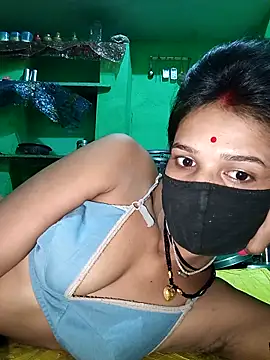 Snapshot of Hoty_girl_143 chatting on October 17, 2:15 am Hoty girl 143 online show from October 17, 2:15 am