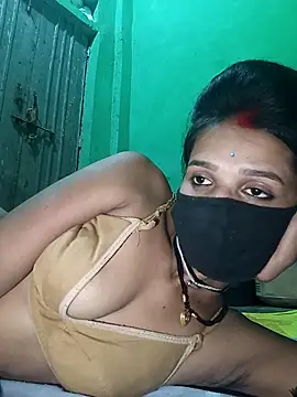 Snapshot of Hoty_girl_143 chatting on October 17, 3:58 pm Hoty girl 143 online show from October 17, 3:58 pm