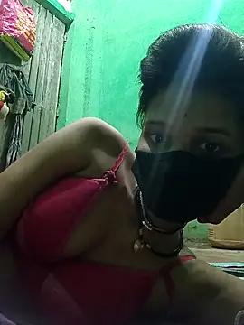 Snapshot of Hoty_girl_143 chatting on October 24, 10:00 am Hoty girl 143 online show from October 24, 10:00 am