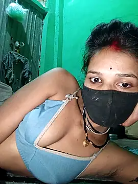 Snapshot of Hoty_girl_143 chatting on November 11, 2:44 am Hoty girl 143 online show from November 11, 2:44 am