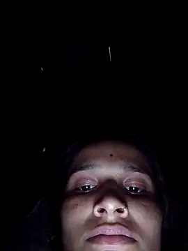 Snapshot of Hoty_girl_143 chatting on November 15, 2:20 am Hoty girl 143 online show from November 15, 2:20 am