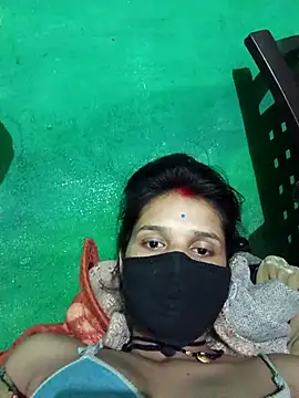 Snapshot of Hoty_girl_143 chatting on November 21, 12:54 am Hoty girl 143 online show from November 21, 12:54 am