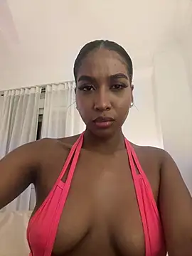 Snapshot of IamCrystal2 chatting on January 10, 12:01 am IamCrystal2 online show from January 10, 12:01 am