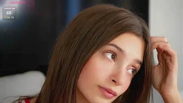 Snapshot of EvaLung777 chatting on October 13, 10:48 am EvaLung777 online show from October 13, 10:48 am