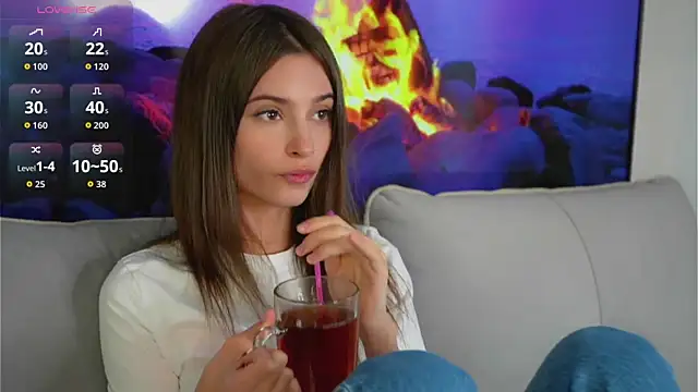 Snapshot of EvaLung777 chatting on November 4, 8:35 am EvaLung777 online show from November 4, 8:35 am