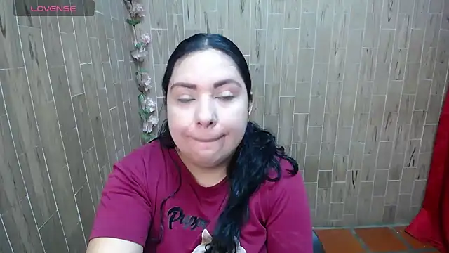 solyeria online show from October 13, 9:26 pm