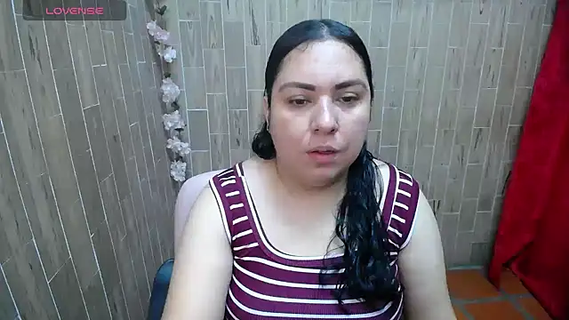solyeria online show from May 1, 3:38 pm