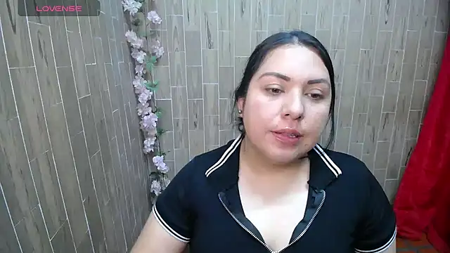 solyeria online show from May 29, 2:20 am