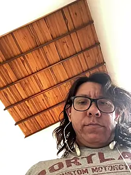 Snapshot of jimmykein_1 chatting on February 23, 5:50 pm jimmykein 1 online show from February 23, 5:50 pm