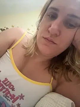 Snapshot of Bia_sexynovaes chatting on November 19, 9:09 am Bia sexynovaes online show from November 19, 9:09 am