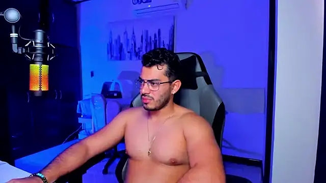 BrunoD31 online show from October 20, 4:07 pm