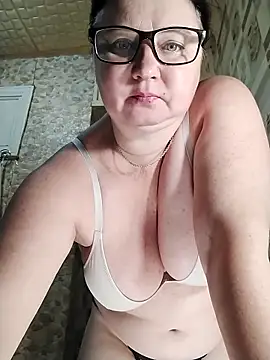 Holly-69 online show from November 8, 3:45 pm