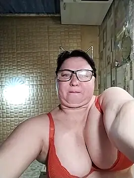 Holly-69 online show from June 5, 6:02 pm