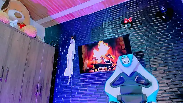 missycanoo online show from September 21, 8:32 pm