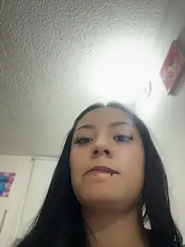 missycanoo online show from July 9, 1:09 am