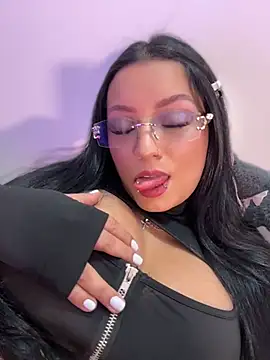 missycanoo online show from July 17, 1:12 am