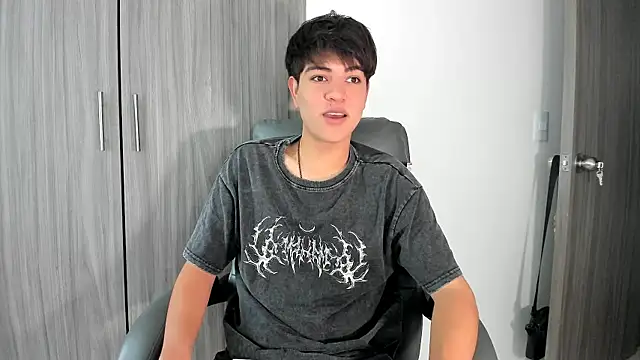 JaycoThomas online show from December 20, 8:38 pm