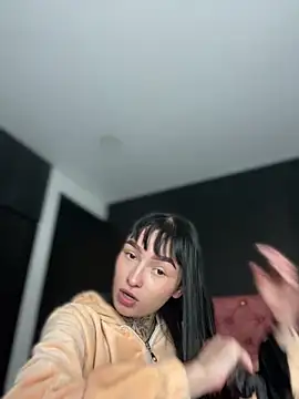 Annie LS online show from February 3, 11:15 pm