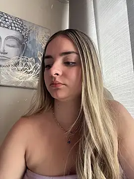 imlindapink online show from February 7, 5:38 pm