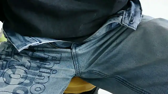 XiaoGuoGuo284512 online show from January 23, 6:49 am