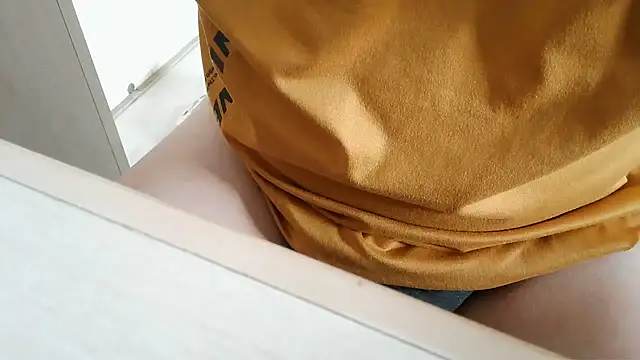 XiaoGuoGuo284512 online show from October 13, 6:57 am