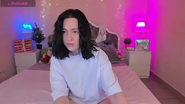 fiamoory online show from December 8, 1:46 am