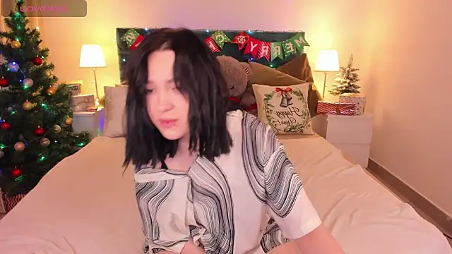 fiamoory online show from December 27, 5:09 am