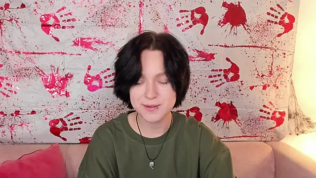 fiamoory online show from October 31, 8:48 am