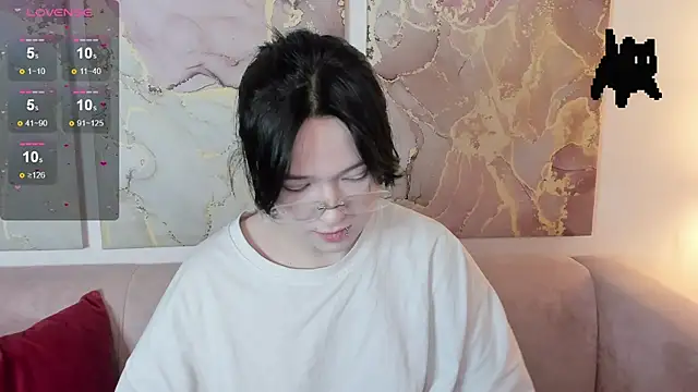 Snapshot of fiamoory chatting on February 8, 1:20 am fiamoory online show from February 8, 1:20 am