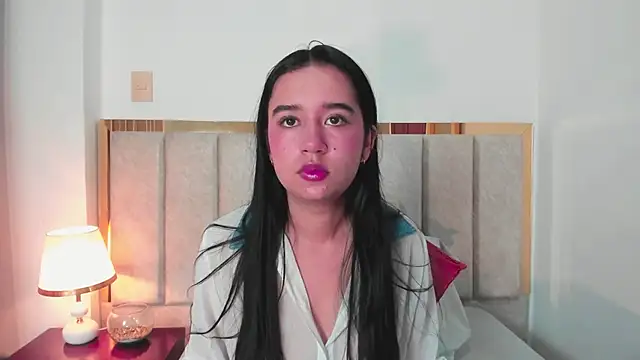 LaraGoldd online show from September 30, 10:59 pm