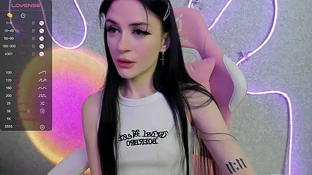 Molly Crystall online show from July 27, 2:18 am