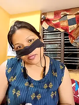 Snapshot of Radhikadavi879 chatting on February 16, 7:38 pm Radhikadavi879 online show from February 16, 7:38 pm