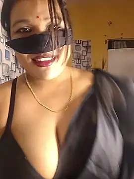 Snapshot of Radhikadavi879 chatting on September 30, 5:07 pm Radhikadavi879 online show from September 30, 5:07 pm