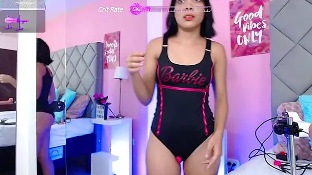 SaraSchmitt online show from February 25, 10:18 pm