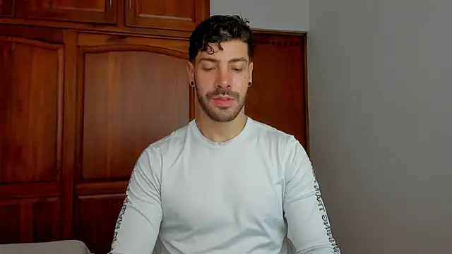 Guyinthemountain online show from May 13, 1:08 pm