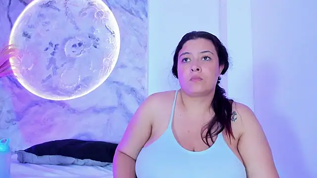 JulietaKane online show from March 17, 5:22 am