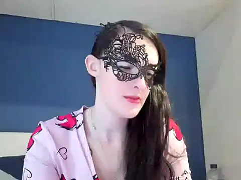 LexiSnowUK online show from January 30, 8:21 pm