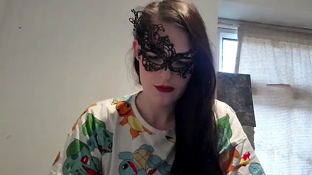 LexiSnowUK online show from February 17, 9:56 am